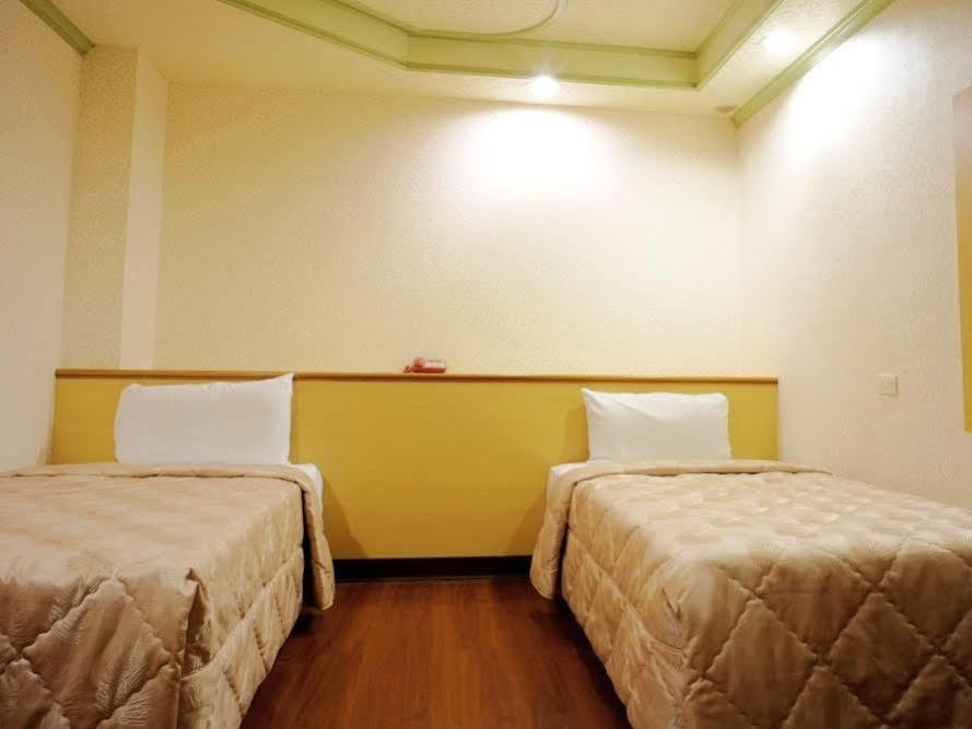 Yi Pin Yuan Hotel Tainan Exterior foto